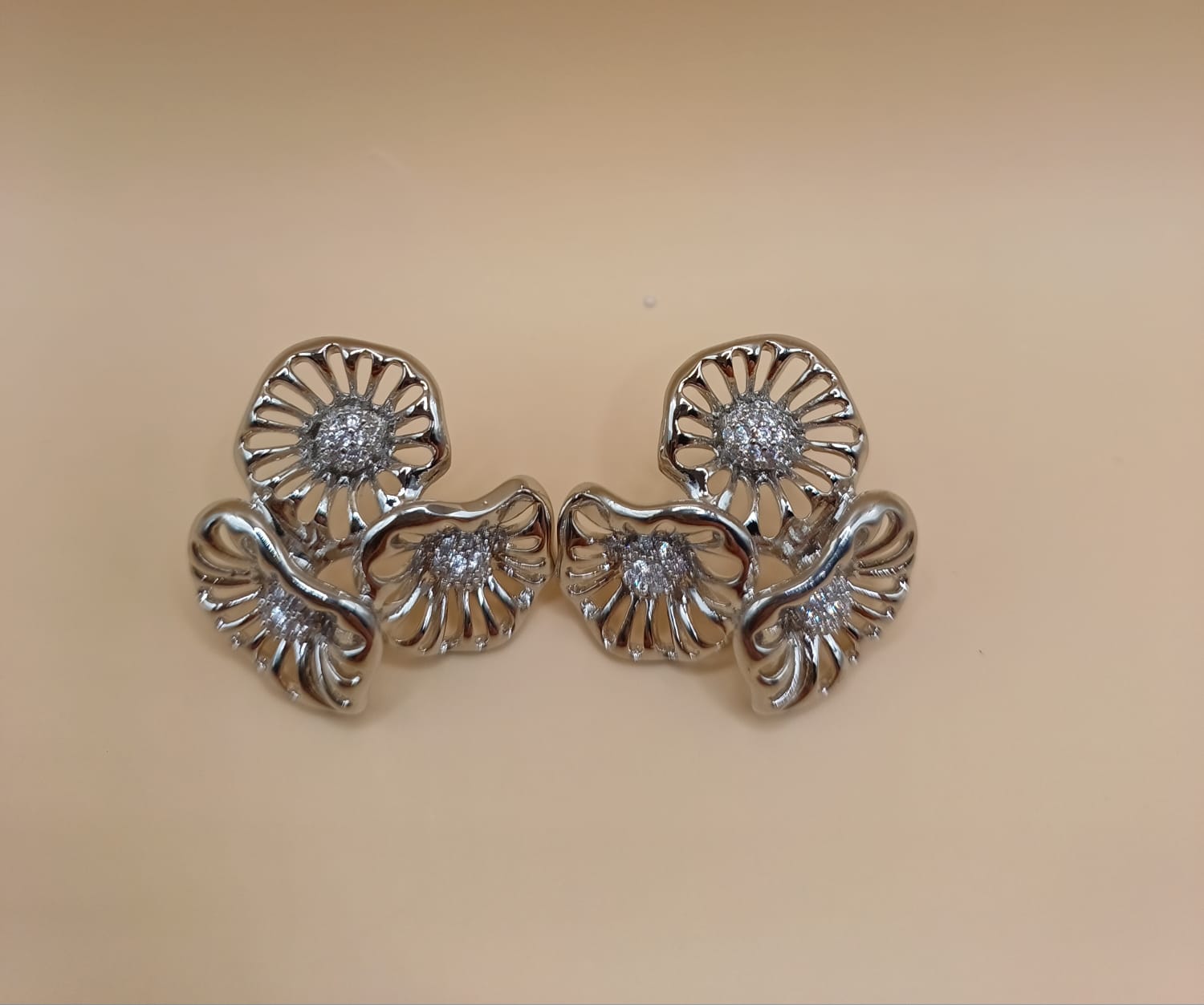 Brinco Maxi Trio de Flor