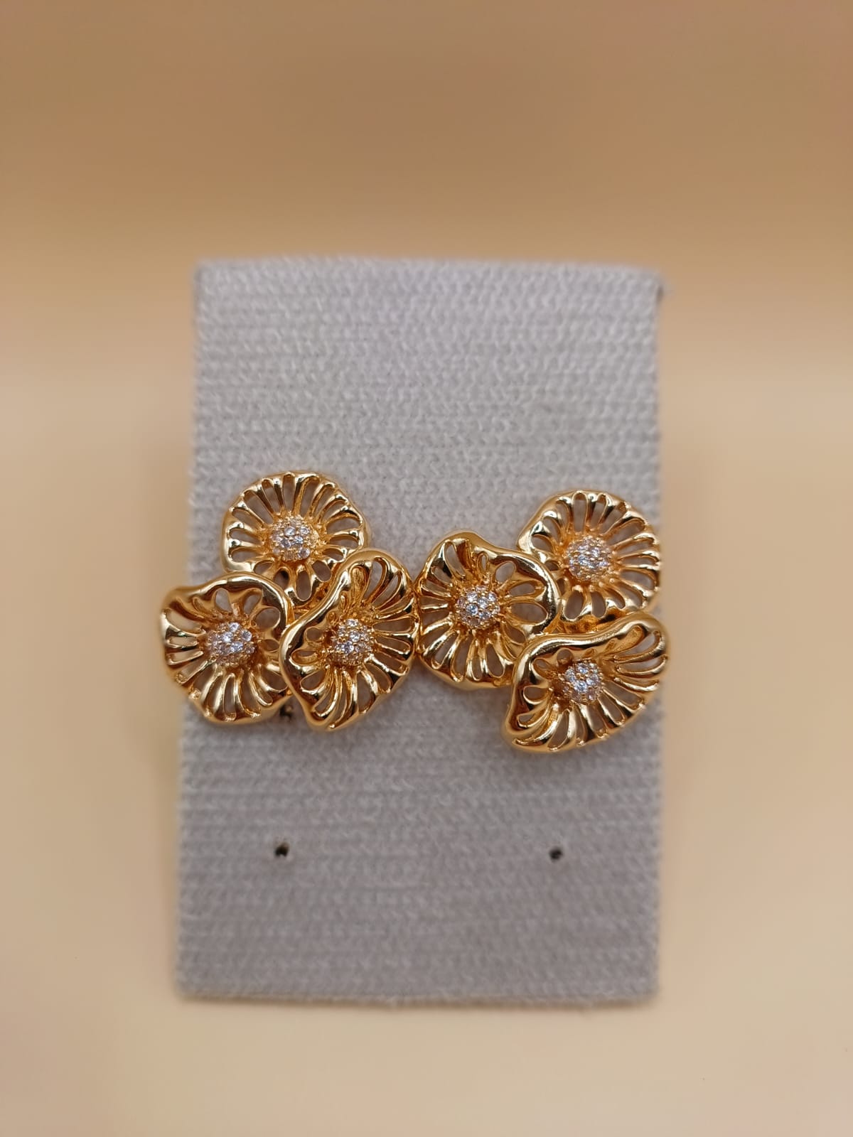 Brinco Maxi Trio de Flor