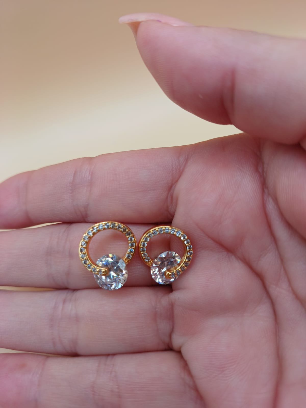 Brinco Círculo e Ponto de Luz