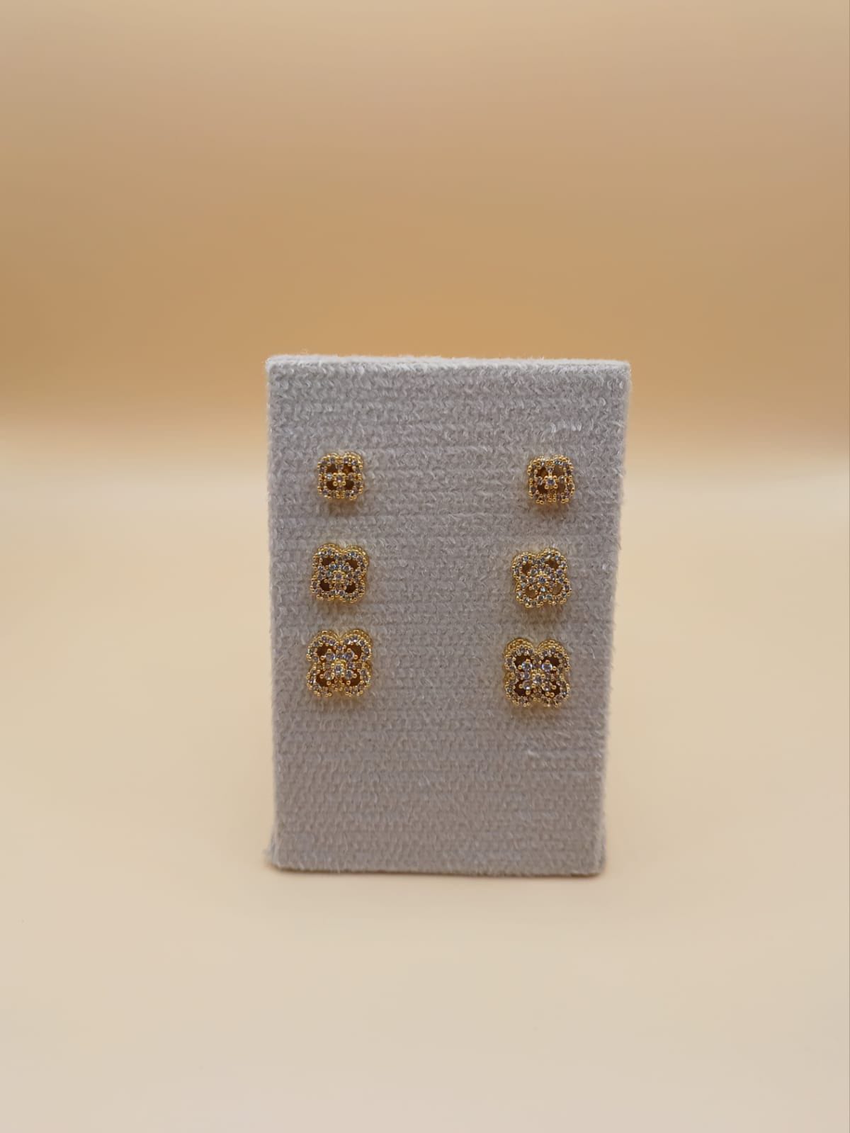 Brinco Trio de Trevo Cravejado