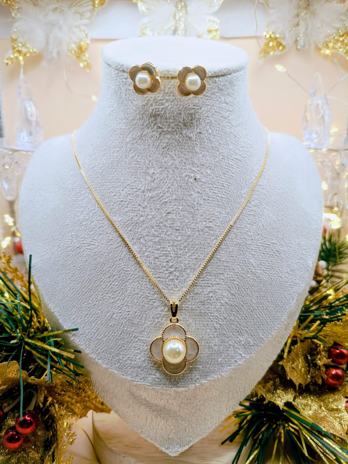 Conjunto Flor Madre Perola