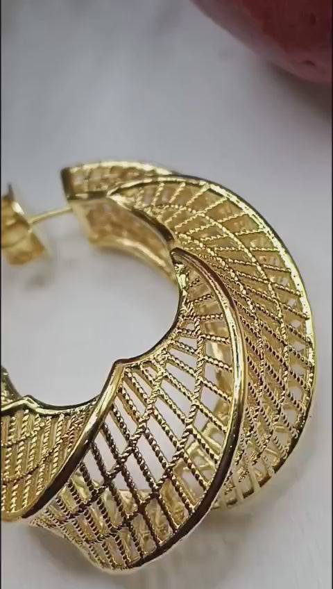 Brinco Meia Argola Orgânico