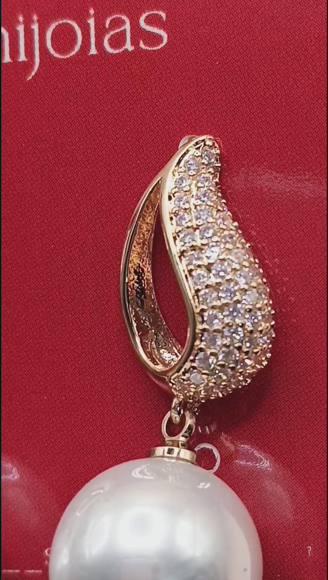 Brinco Gota com Perola