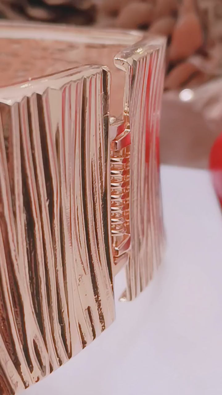 Bracelete Quadrado Riscado