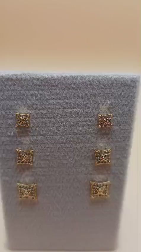 Brinco Trio de Estrelas Cravejado