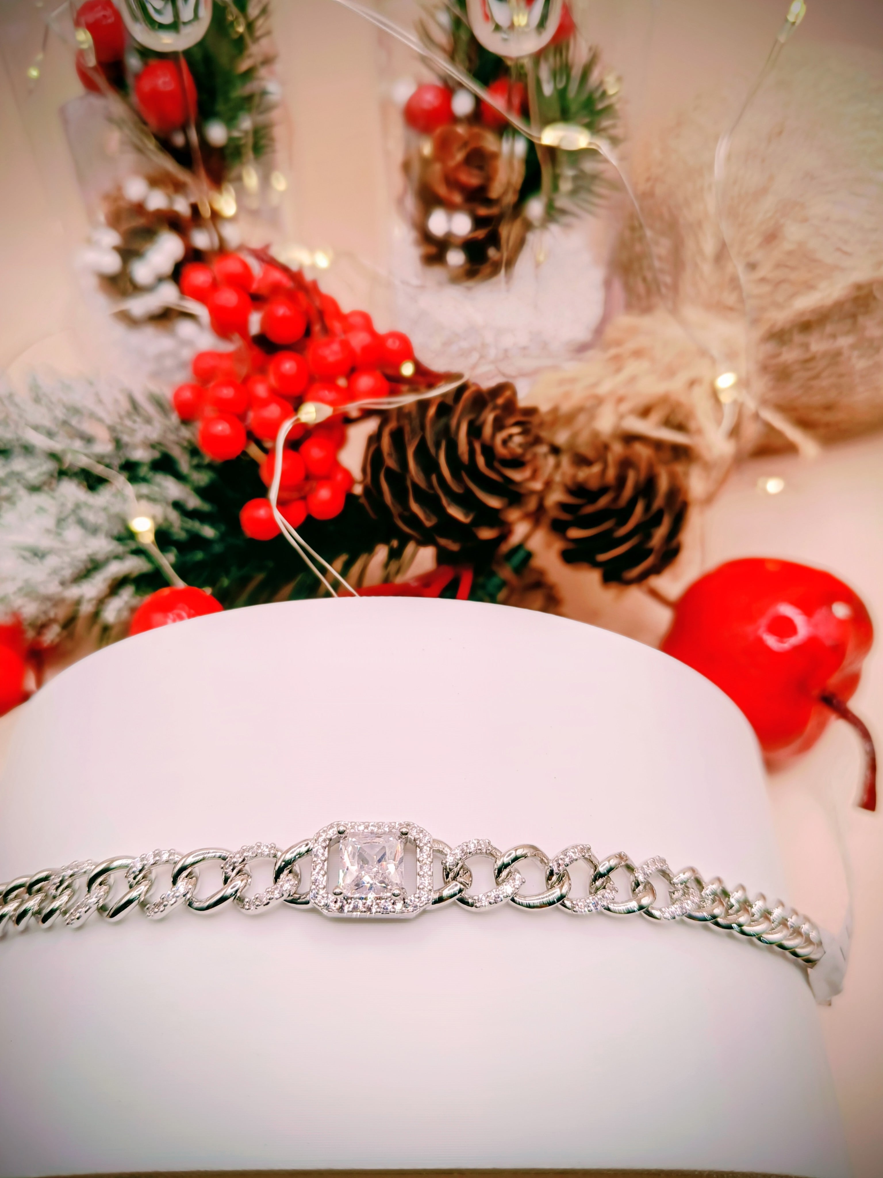 Pulseira Corrente com Pingente Quadrado Cravejado