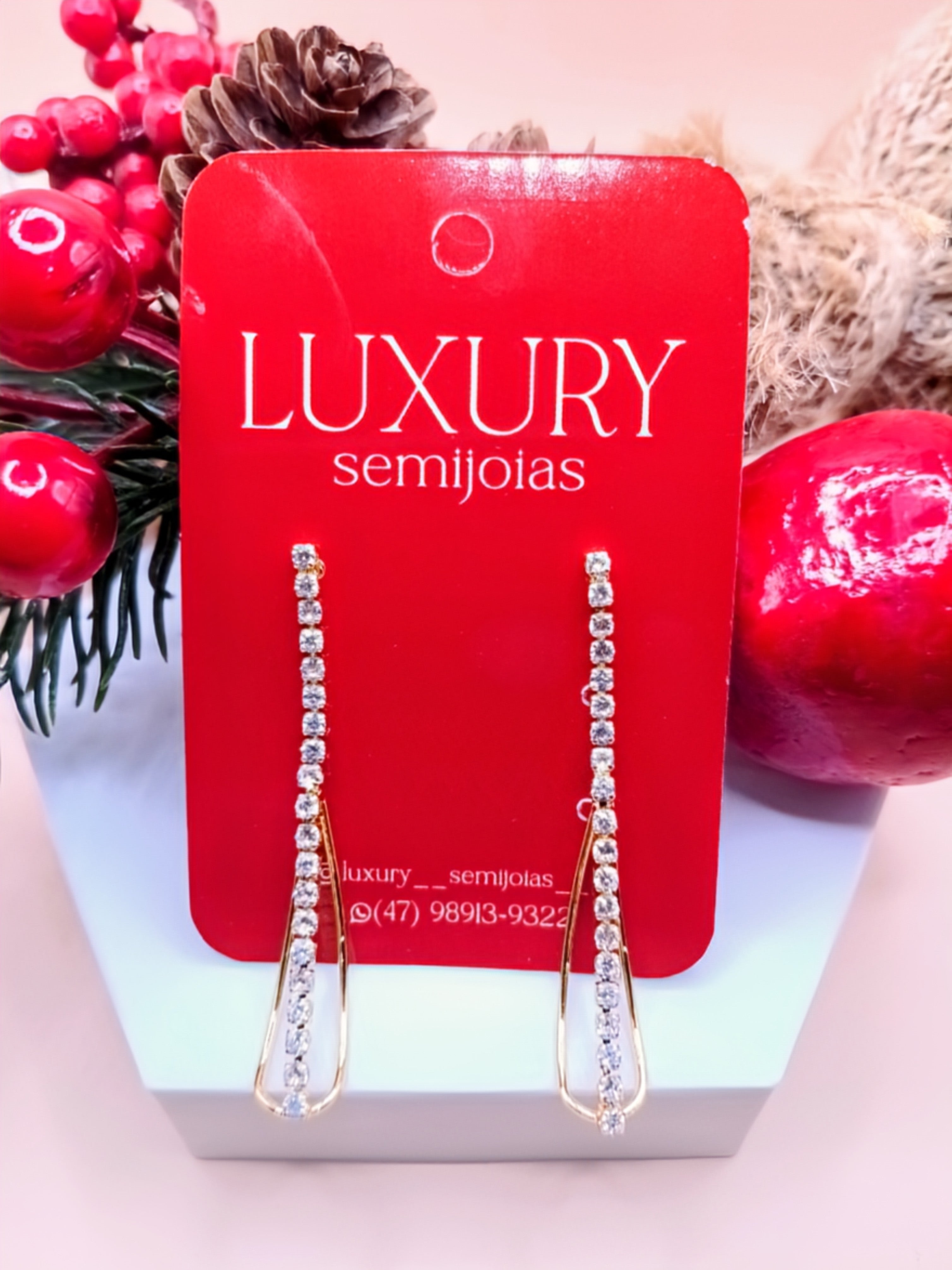 Brinco Gota com Micro Zirconias Cravejadas