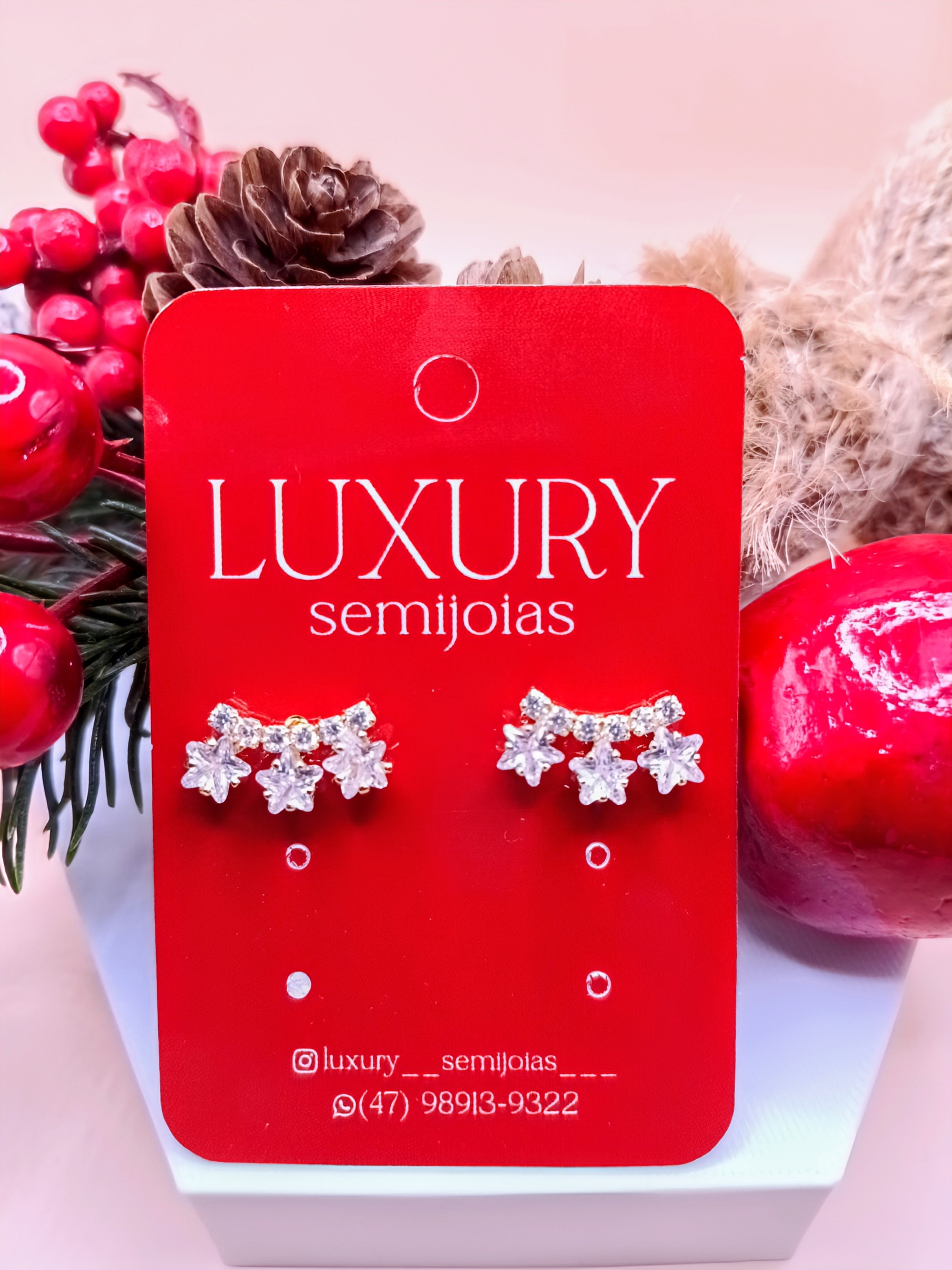 Brinco Três Estrelas Cravejado com Zirconias